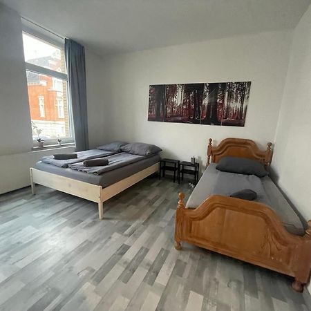 Schönes einfaches zentrales Zimmer in Oldenburg Exterior foto