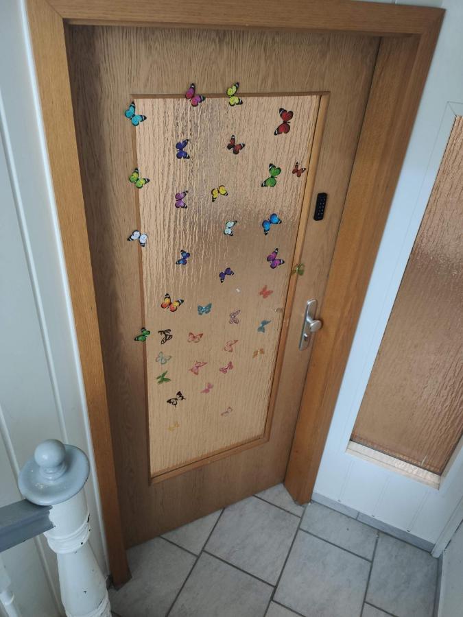 Schönes einfaches zentrales Zimmer in Oldenburg Exterior foto