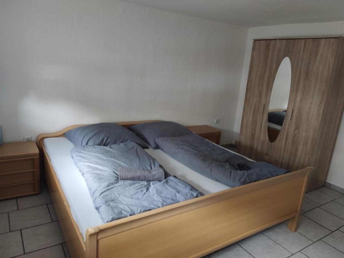 Schönes einfaches zentrales Zimmer in Oldenburg Exterior foto