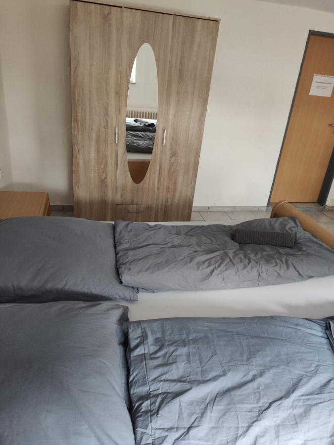 Schönes einfaches zentrales Zimmer in Oldenburg Exterior foto