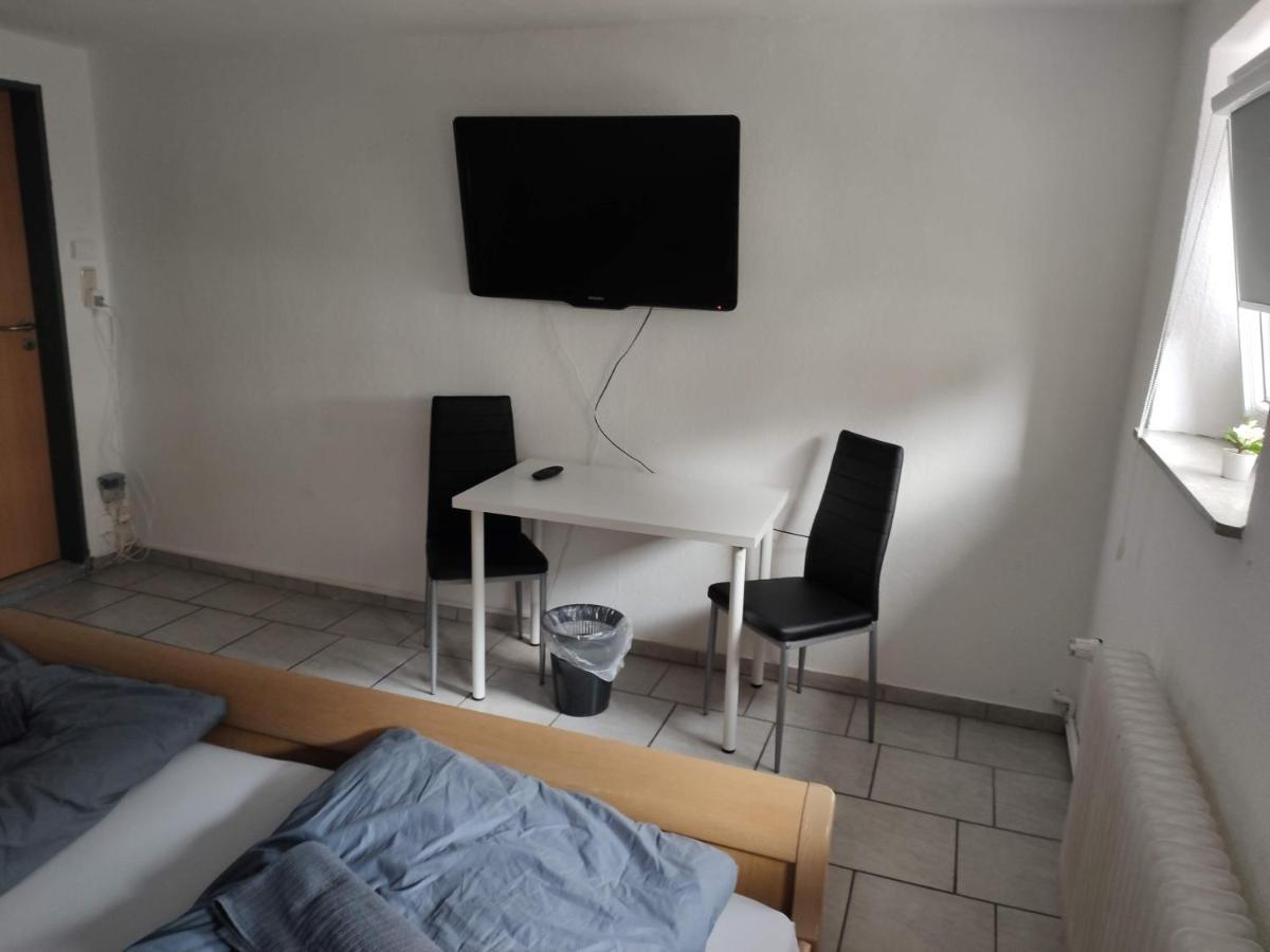 Ferienwohnung Schönes einfaches zentrales Zimmer in Oldenburg Exterior foto