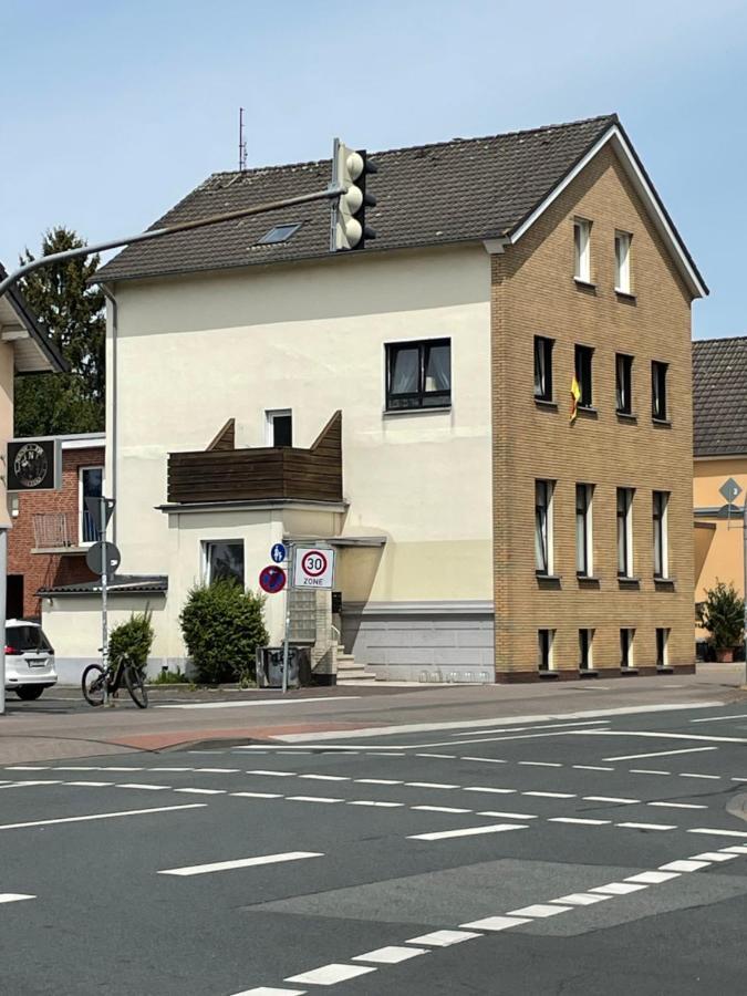 Ferienwohnung Schönes einfaches zentrales Zimmer in Oldenburg Exterior foto