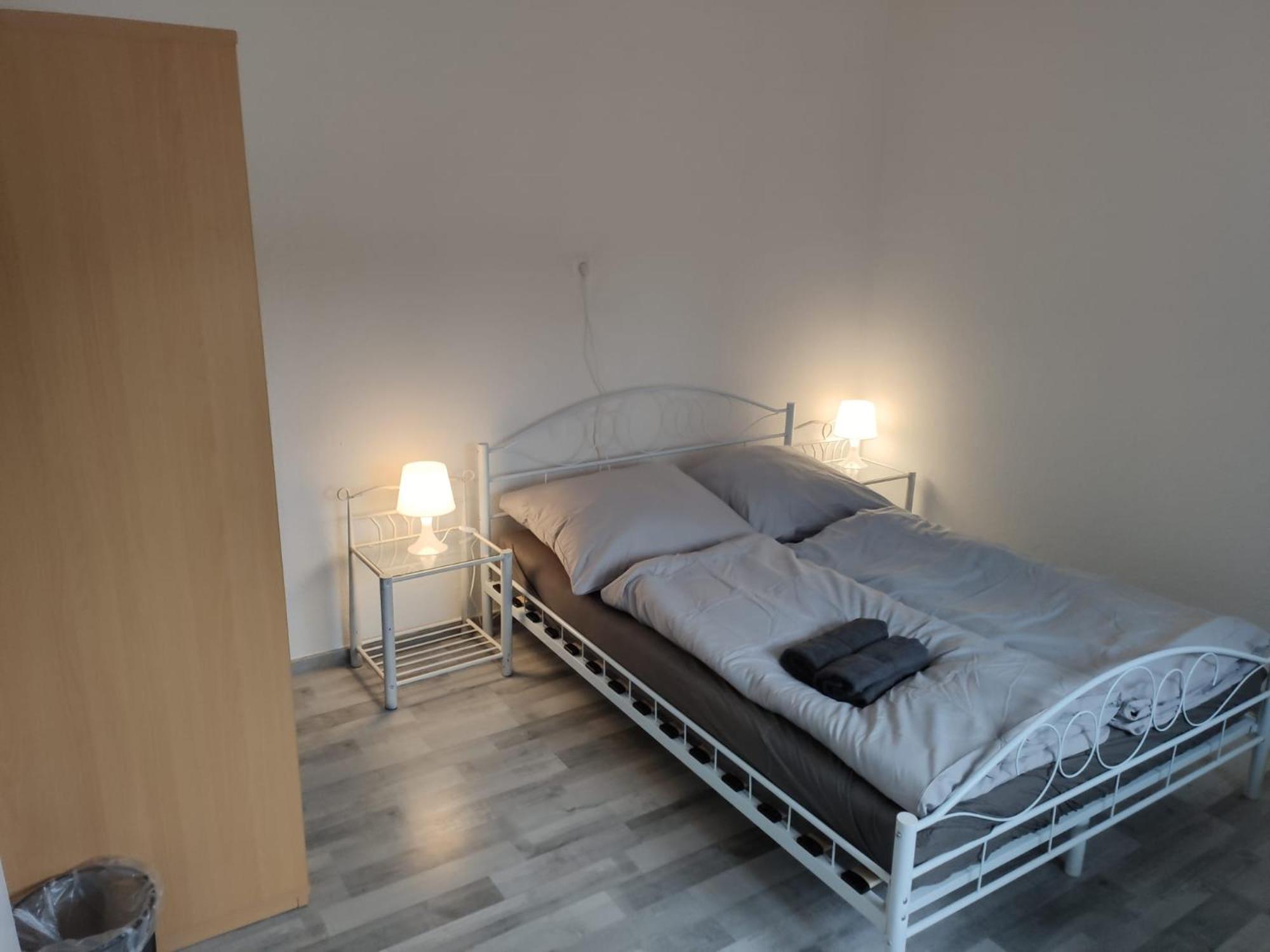 Ferienwohnung Schönes einfaches zentrales Zimmer in Oldenburg Exterior foto