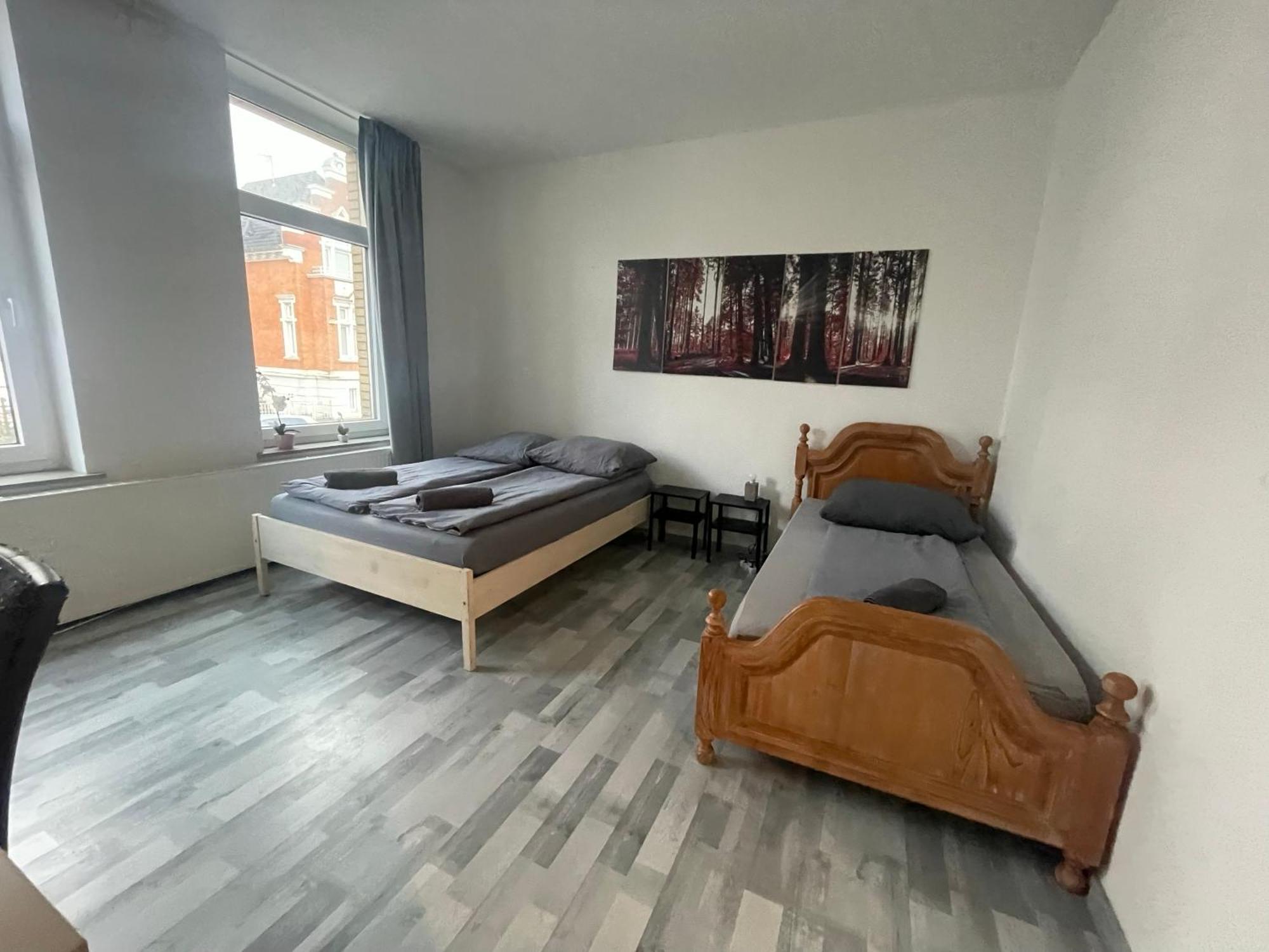 Schönes einfaches zentrales Zimmer in Oldenburg Exterior foto